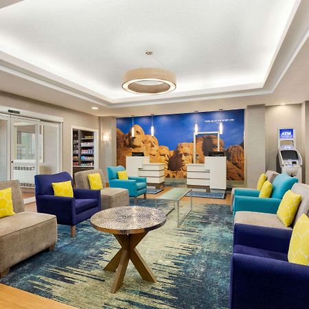 La Quinta Inn And Suites By Wyndham At Watiki Waterpark Rapid City Luaran gambar