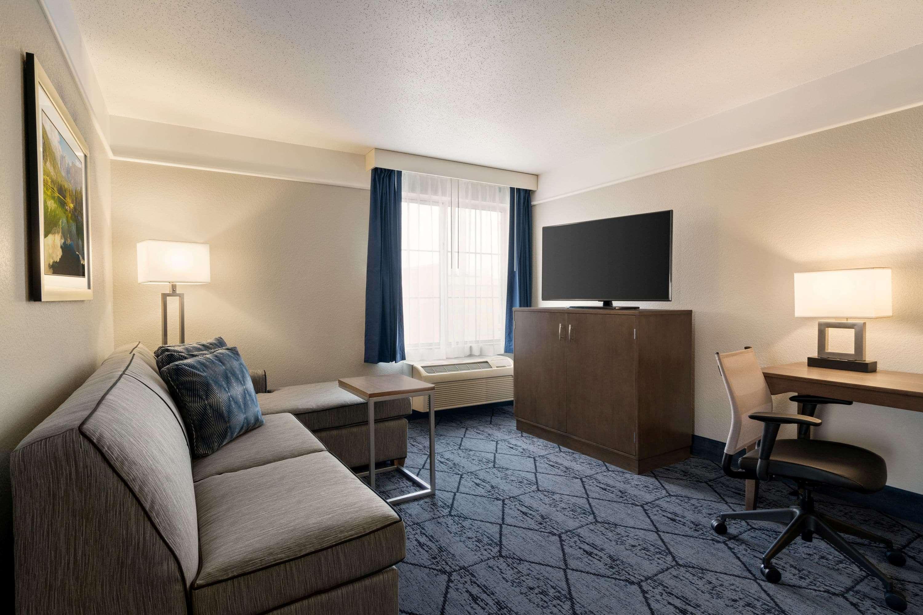 La Quinta Inn And Suites By Wyndham At Watiki Waterpark Rapid City Luaran gambar
