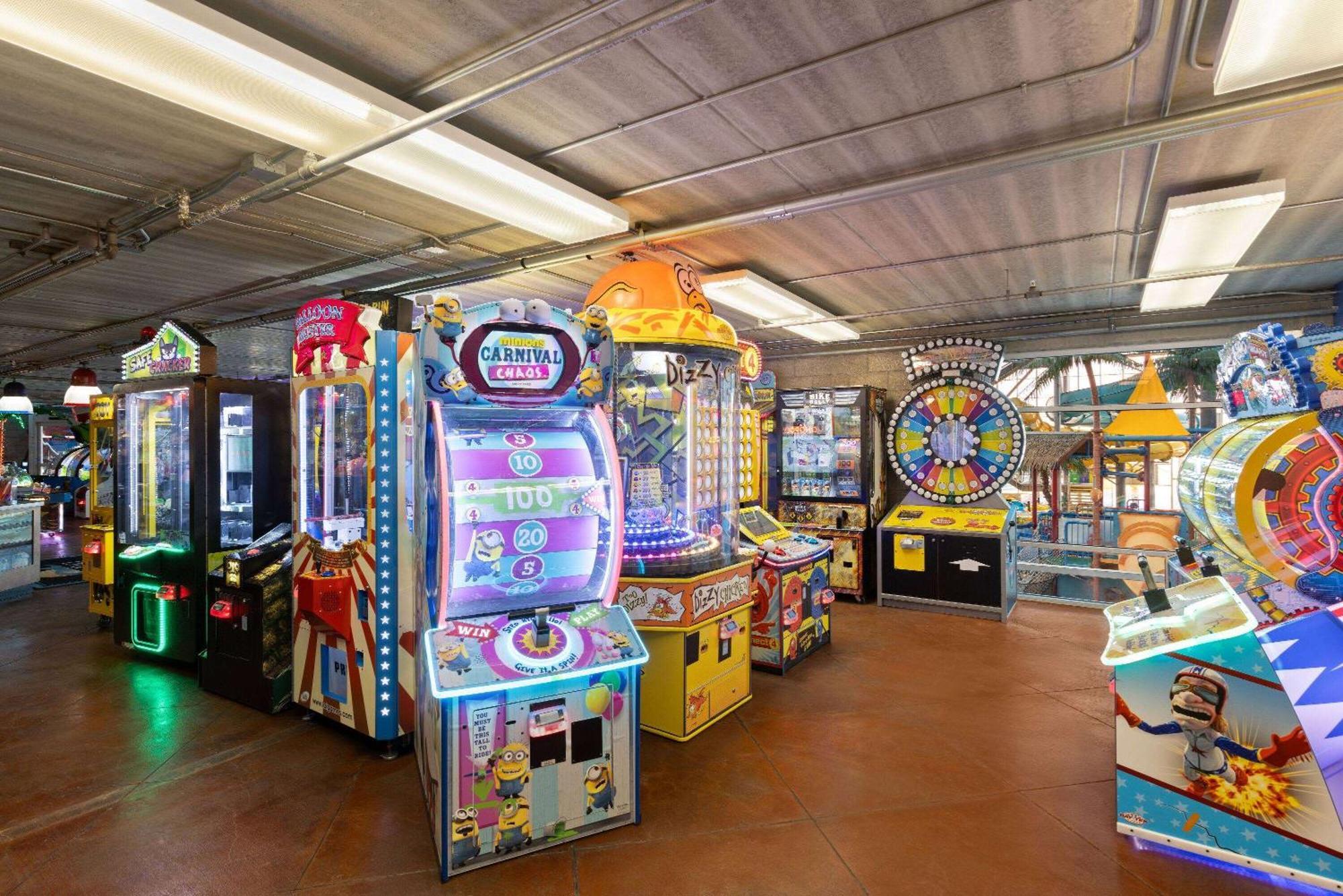 La Quinta Inn And Suites By Wyndham At Watiki Waterpark Rapid City Luaran gambar