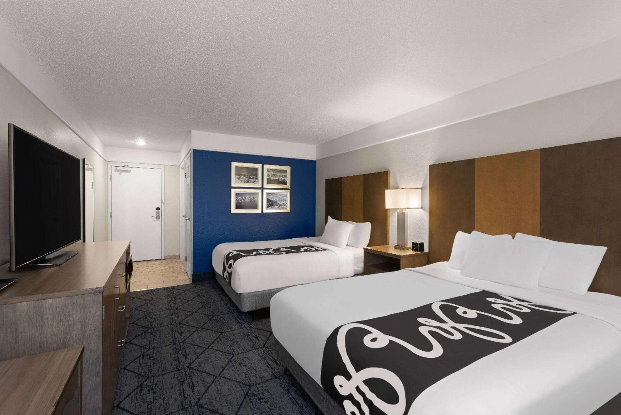 La Quinta Inn And Suites By Wyndham At Watiki Waterpark Rapid City Luaran gambar