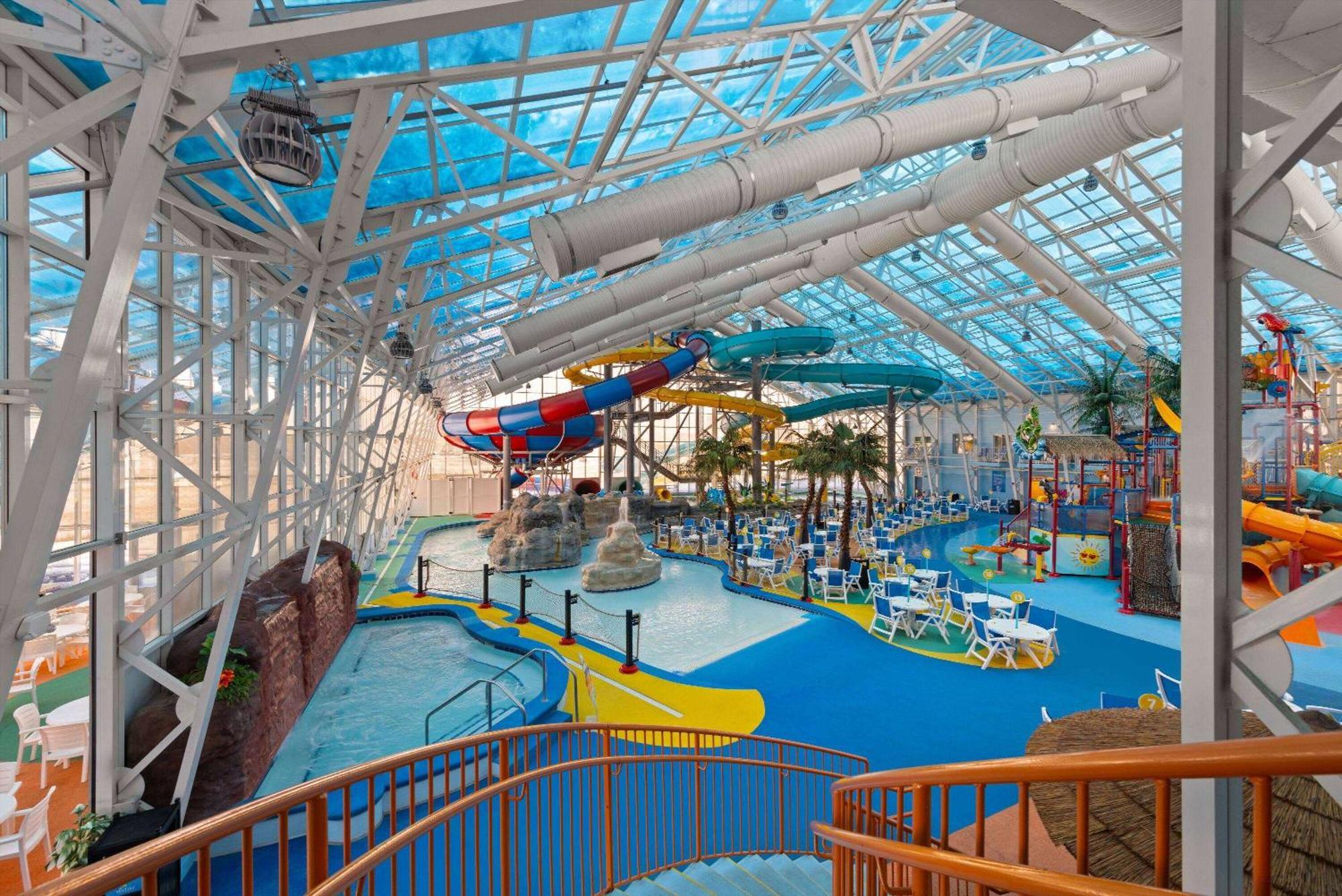 La Quinta Inn And Suites By Wyndham At Watiki Waterpark Rapid City Luaran gambar